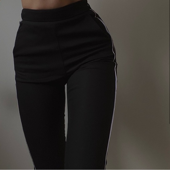 Zara Black Leggings with White Stripes - Picture 2 of 3